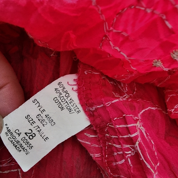 Penningtons pink tunic with flowers embroidery, plus size, size 28 - Picture 9 of 10